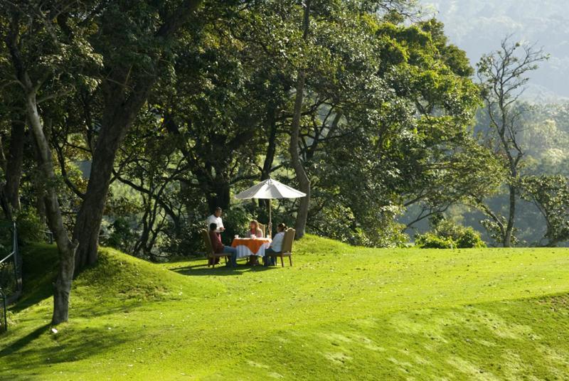 Hotel La Reunion Golf Resort And Residences Antigua Exterior foto