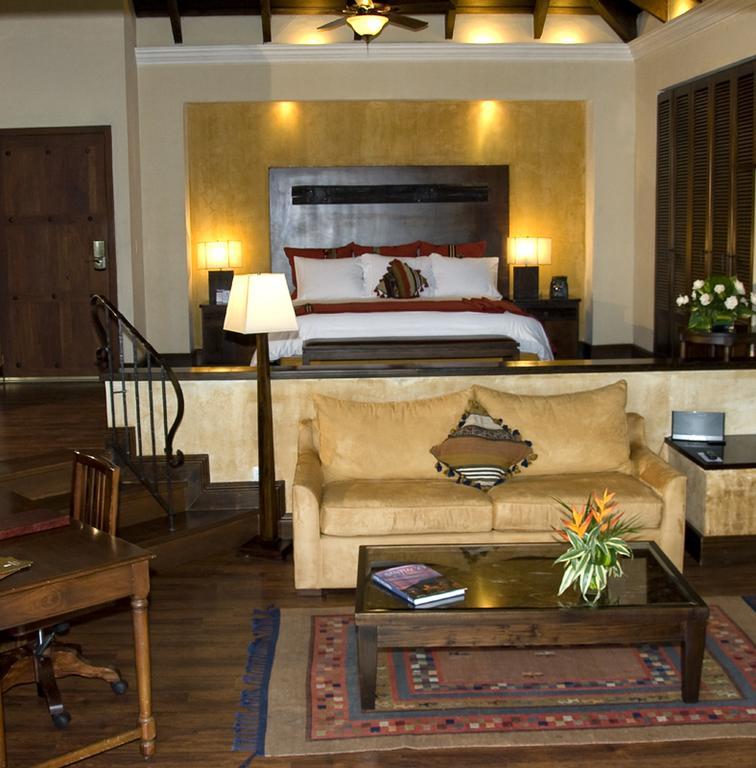 Hotel La Reunion Golf Resort And Residences Antigua Cameră foto